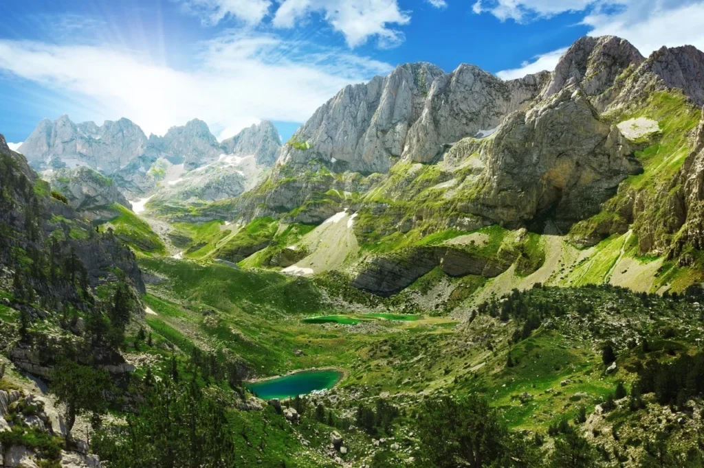 Albanian-Alps_National-Parks-in-Albania_Depositphotos